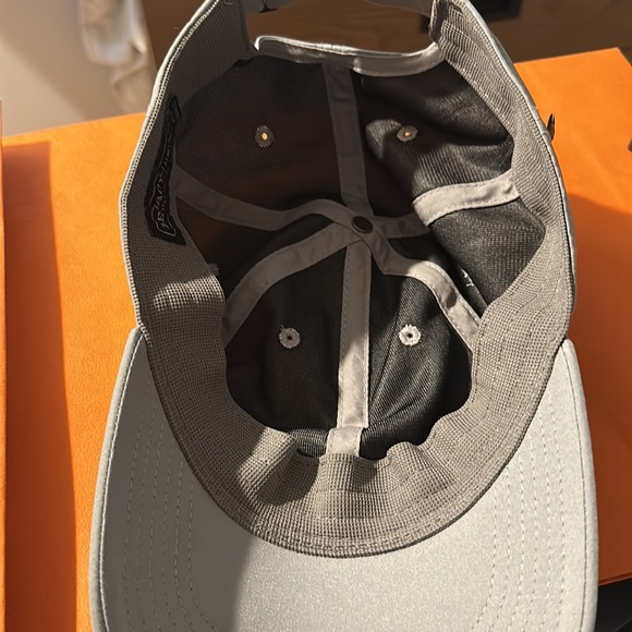 Glacier National Park baseball cap in gray - Picture 3 of 5